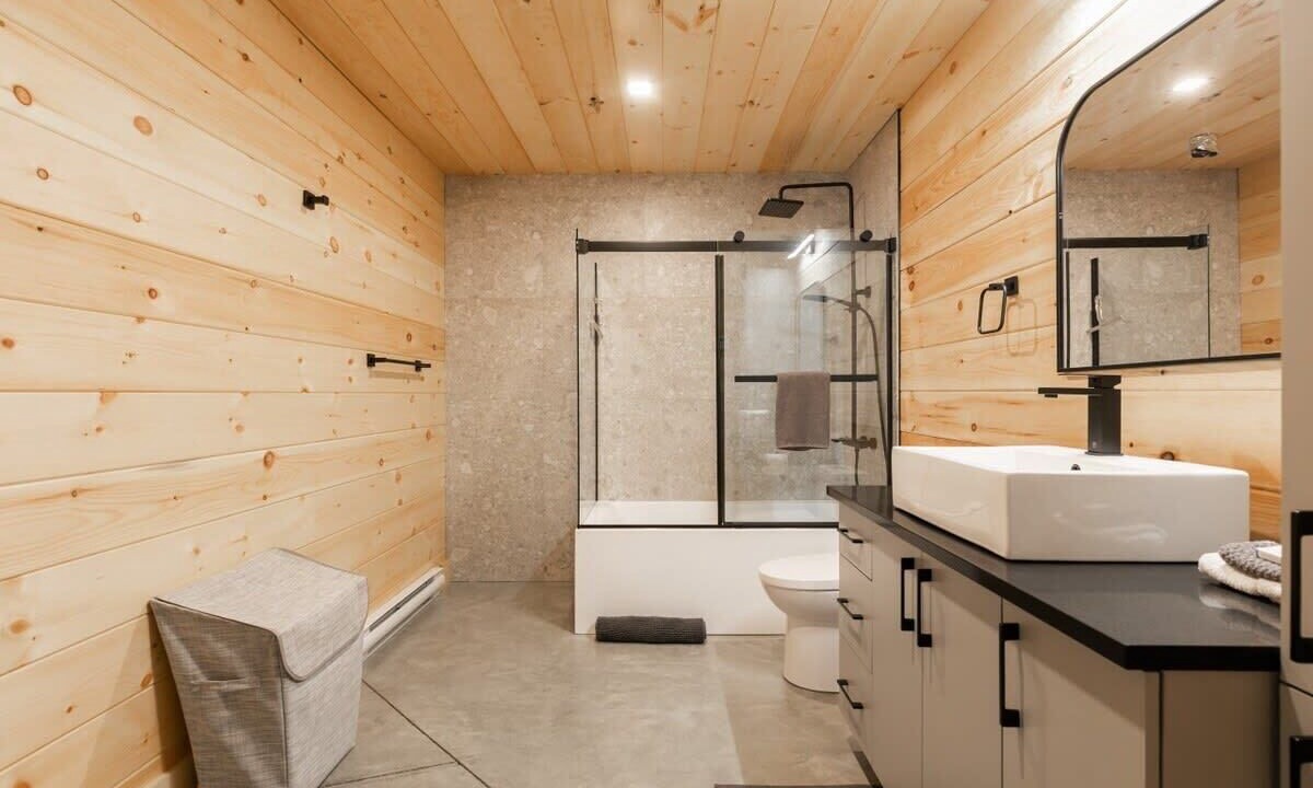 Photo of Bathroom in Saint Come