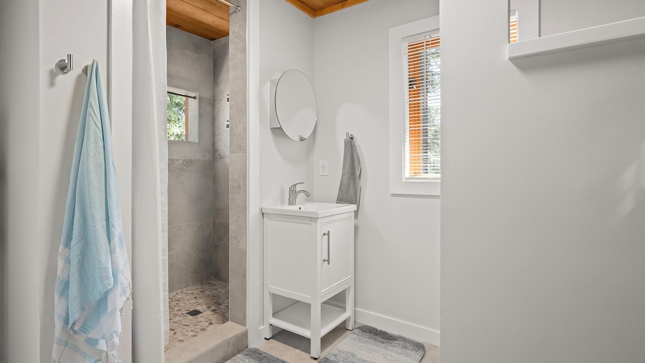 Photo of Bathroom in Pineland