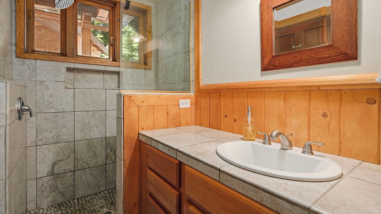 Photo of Bathroom in Pineland