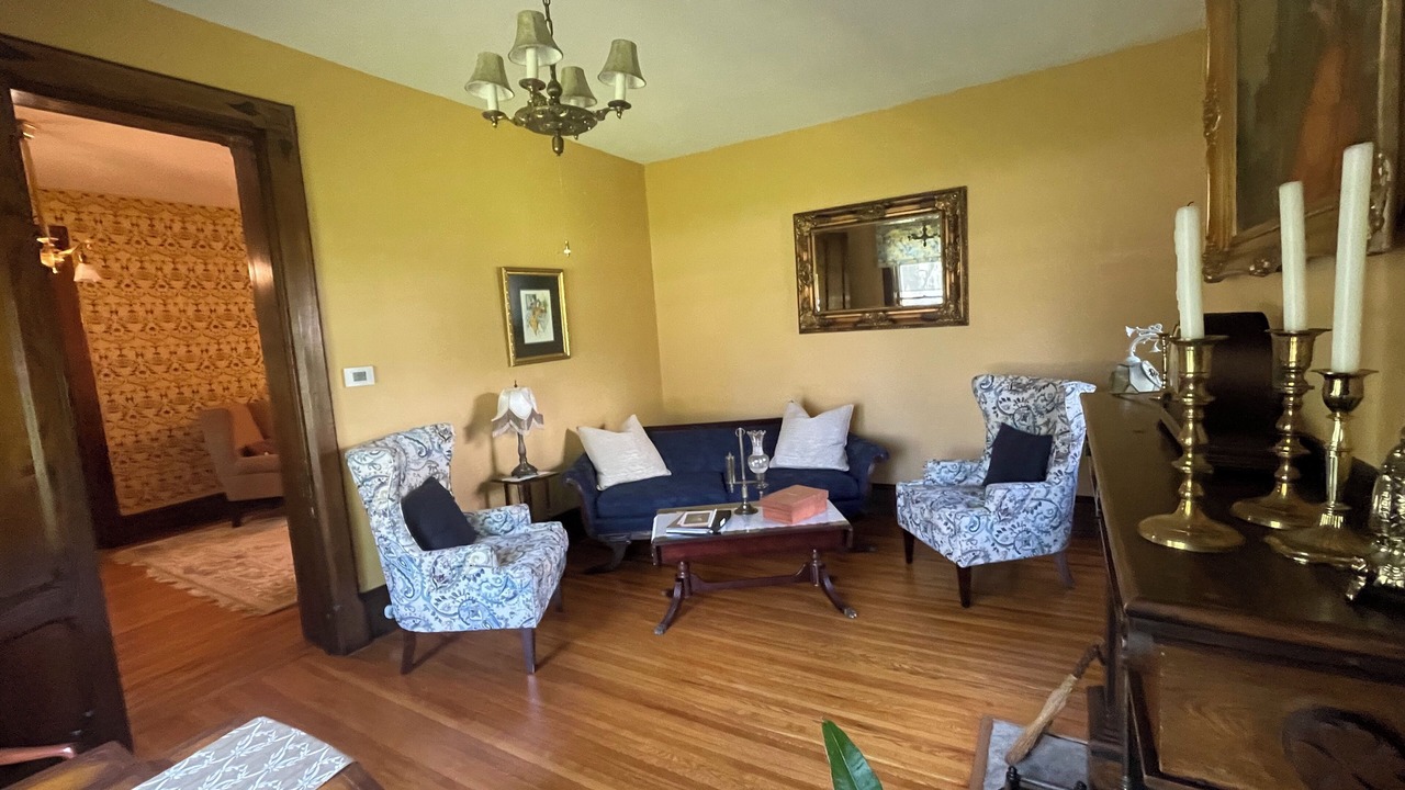 Photo of Livingroom in Canandaigua