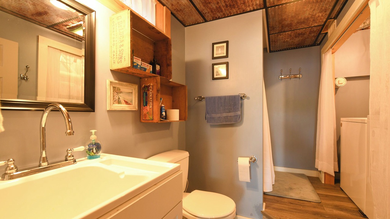 Photo of Bathroom in Oxford