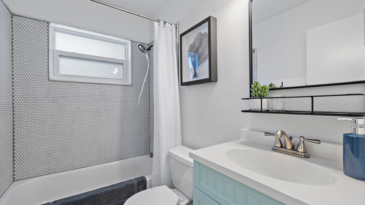 Photo of Bathroom in Paver Park