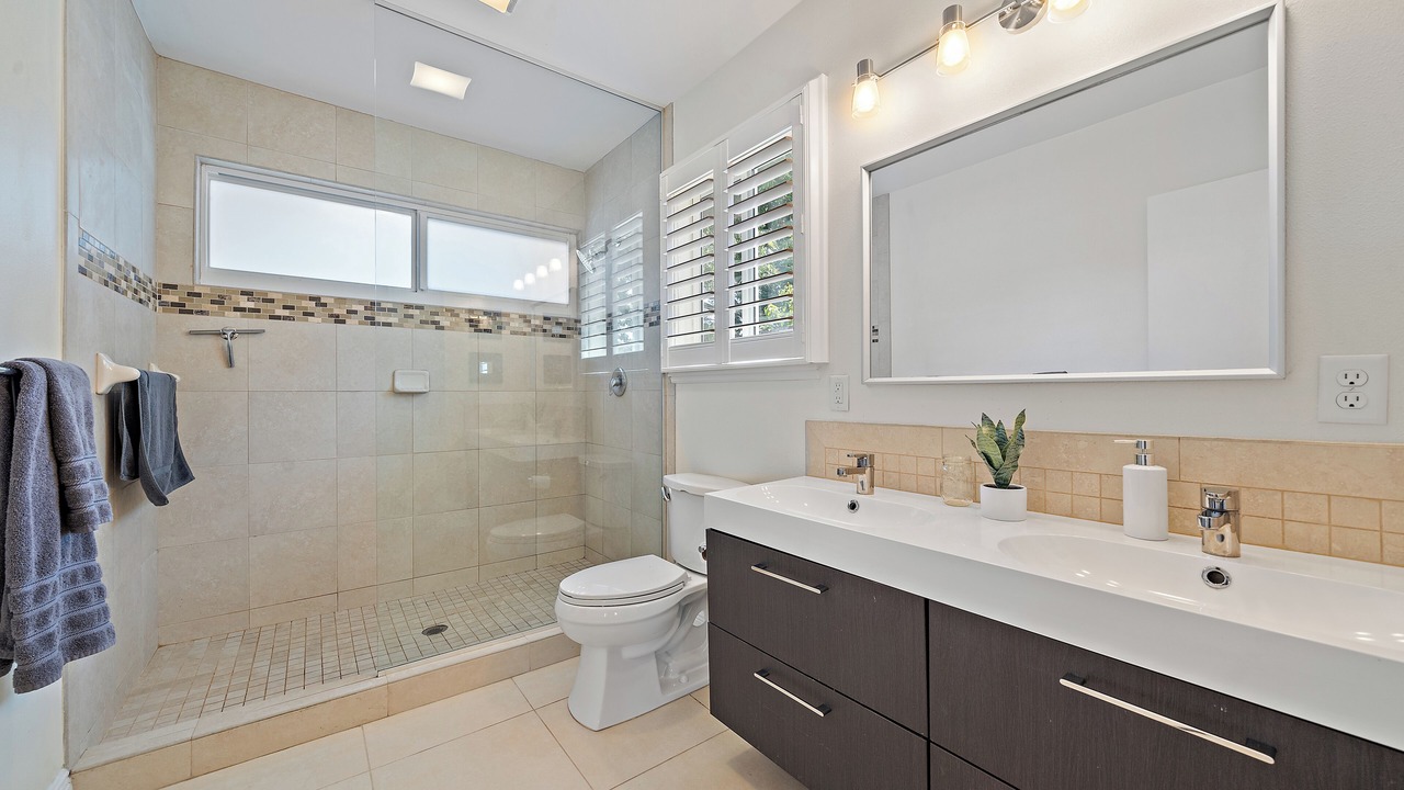 Photo of Bathroom in Paver Park