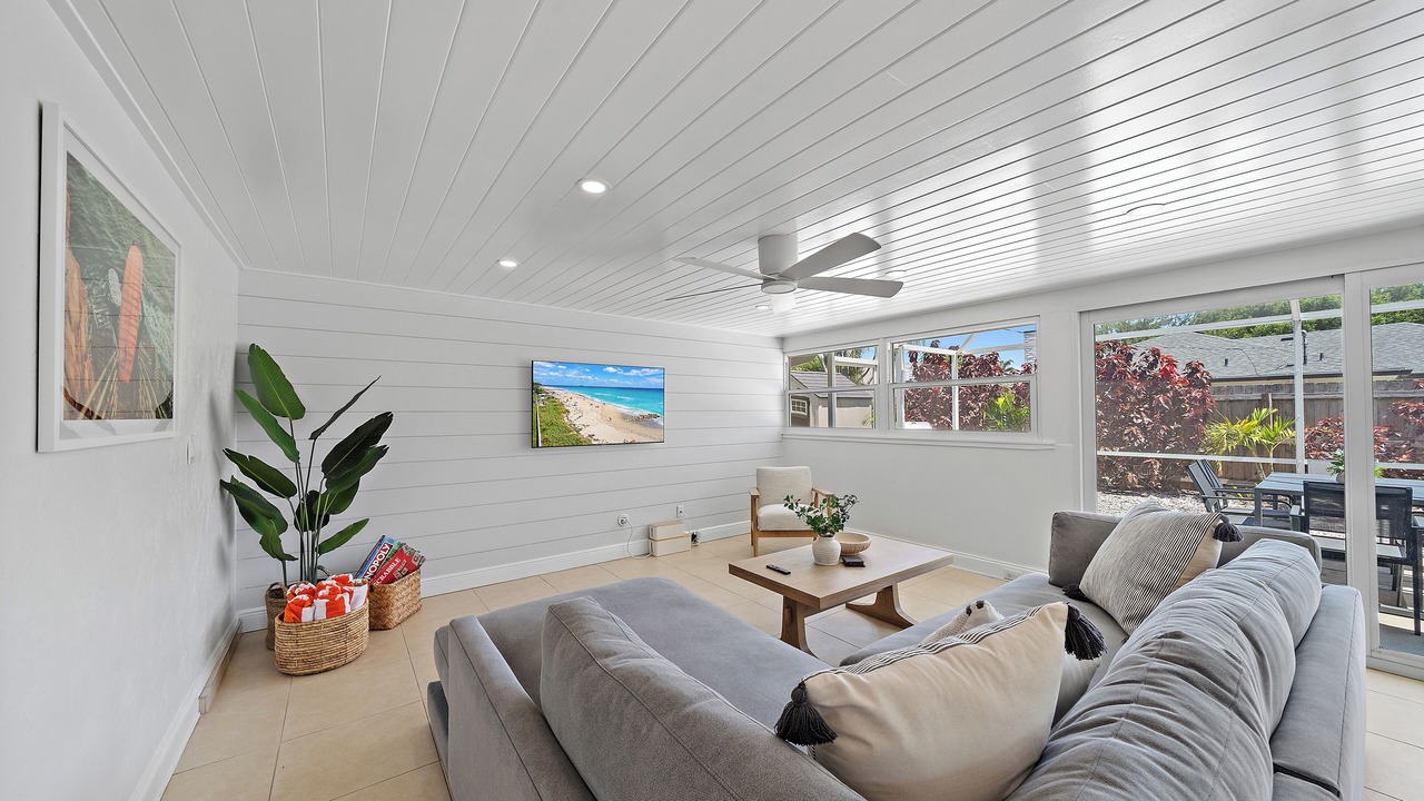 Photo of Livingroom in Paver Park