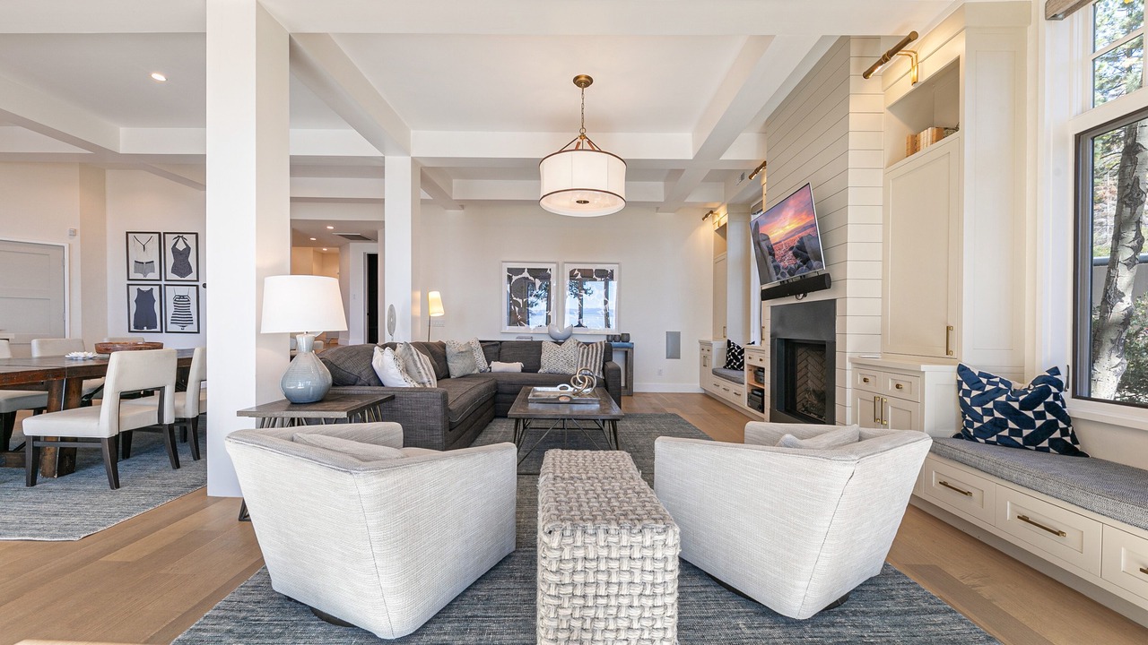 Photo of Livingroom in Brockway