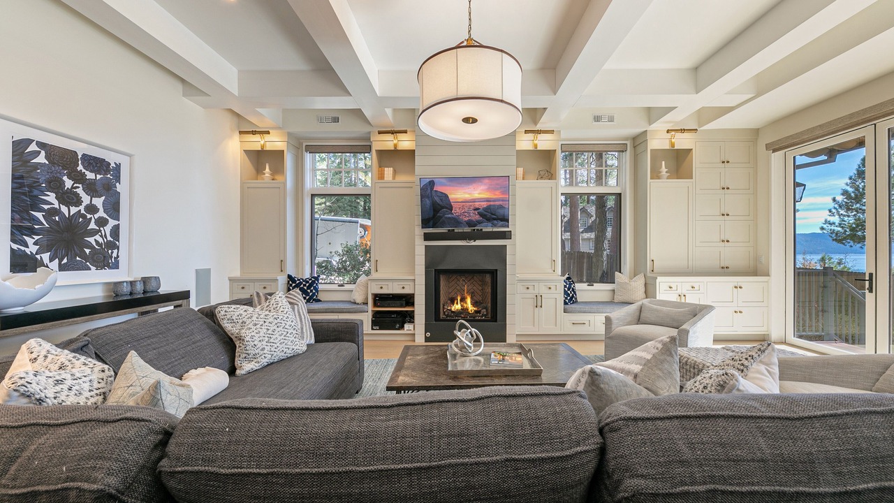 Photo of Livingroom in Brockway
