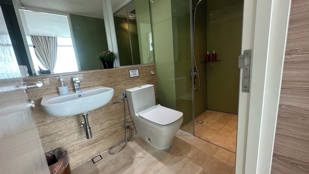 Photo of Bathroom in Chinatown