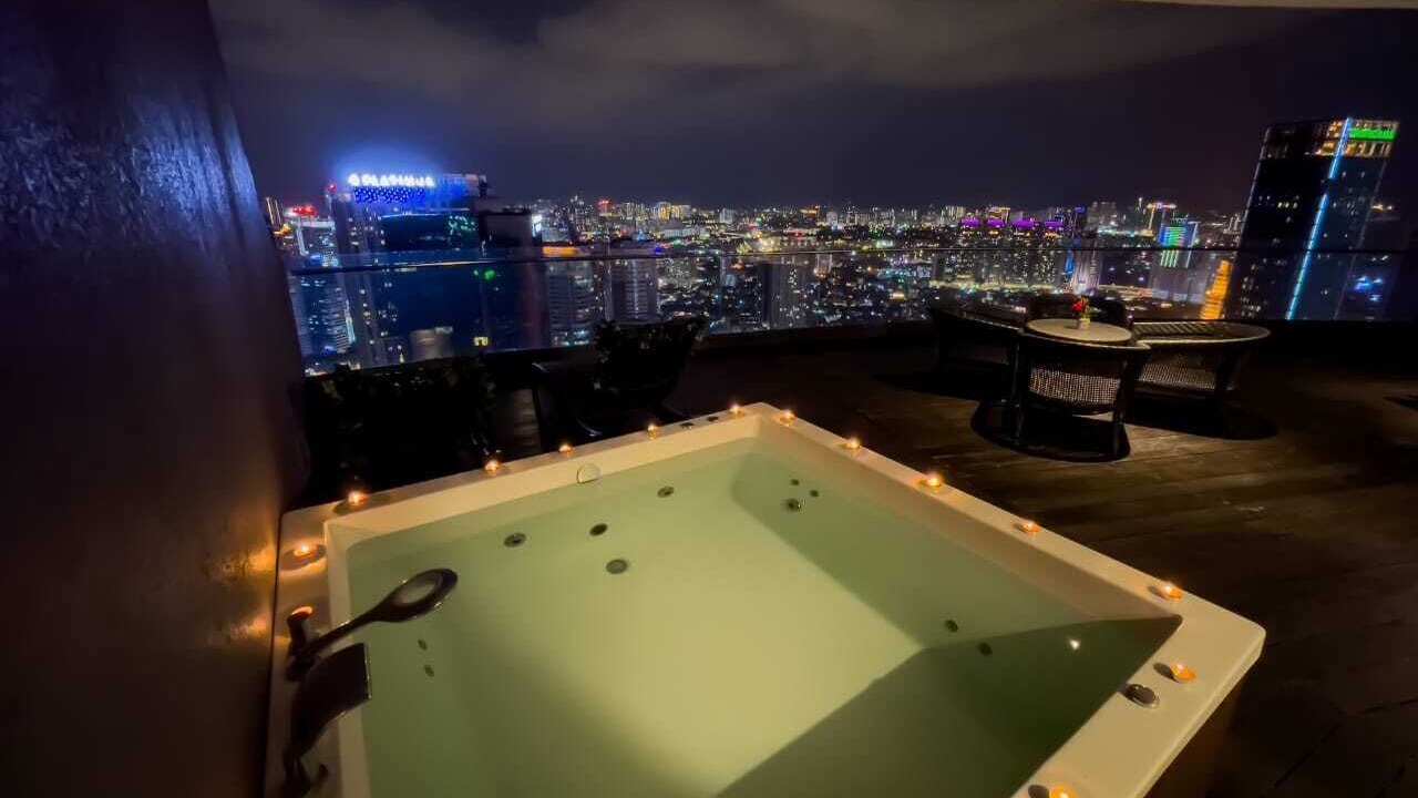 Photo of Patio Balcony in Chinatown