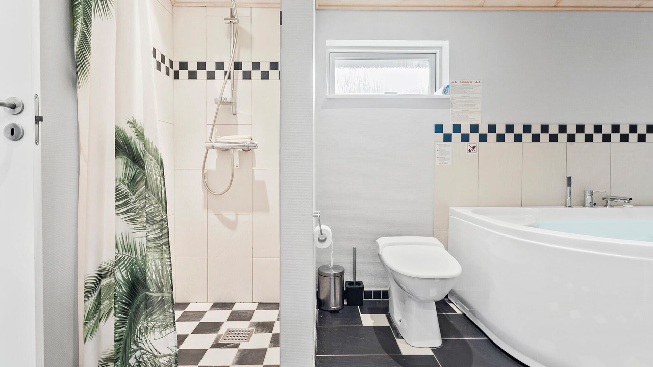 Photo of Bathroom in Rodby