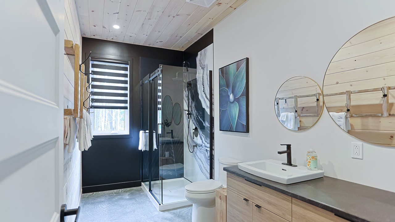 Photo of Bathroom in Saint-Alphonse-Rodriguez