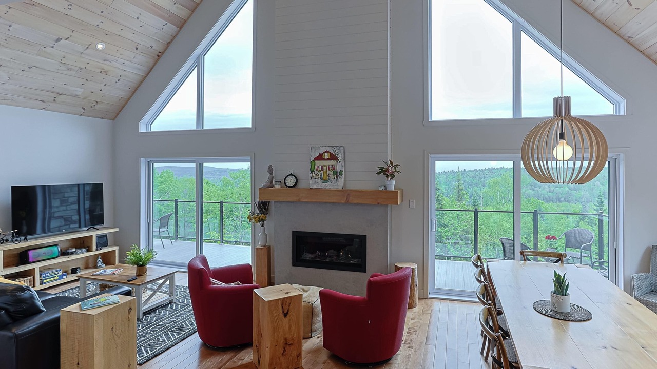 Photo of Livingroom in Saint-Alphonse-Rodriguez