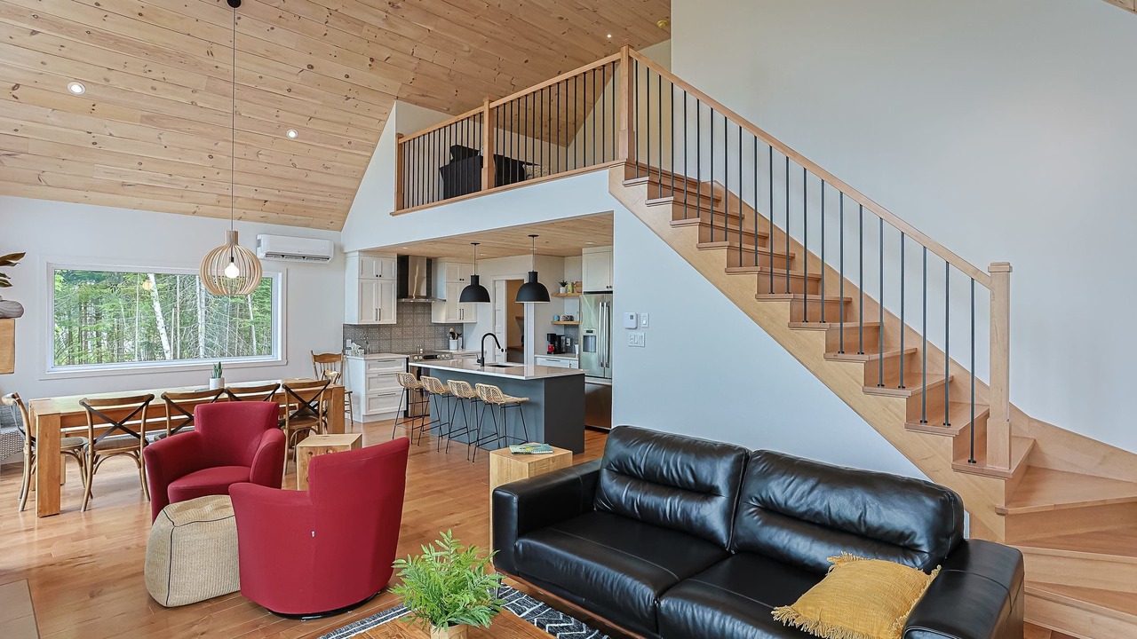 Photo of Livingroom in Saint-Alphonse-Rodriguez