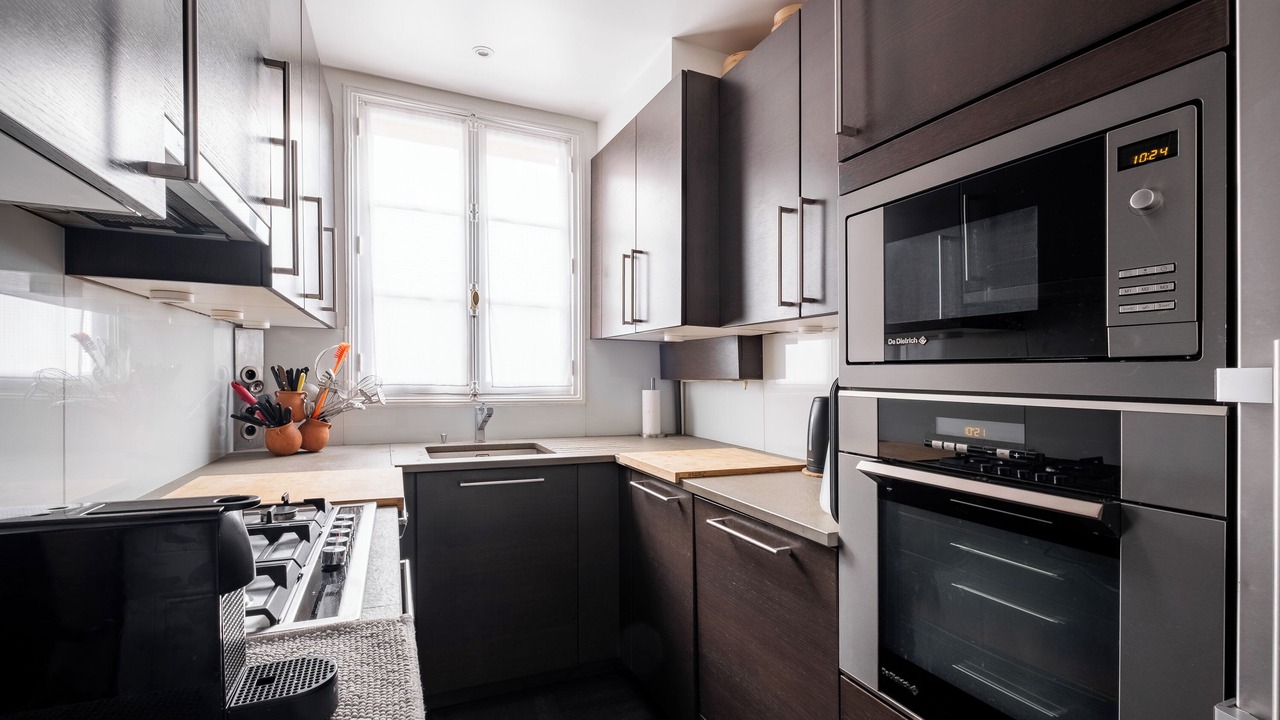 Photo of Kitchen in 17th Arrondissement