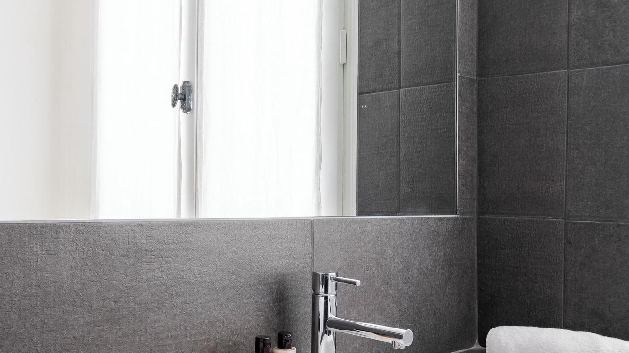 Photo of Bathroom in 17th Arrondissement