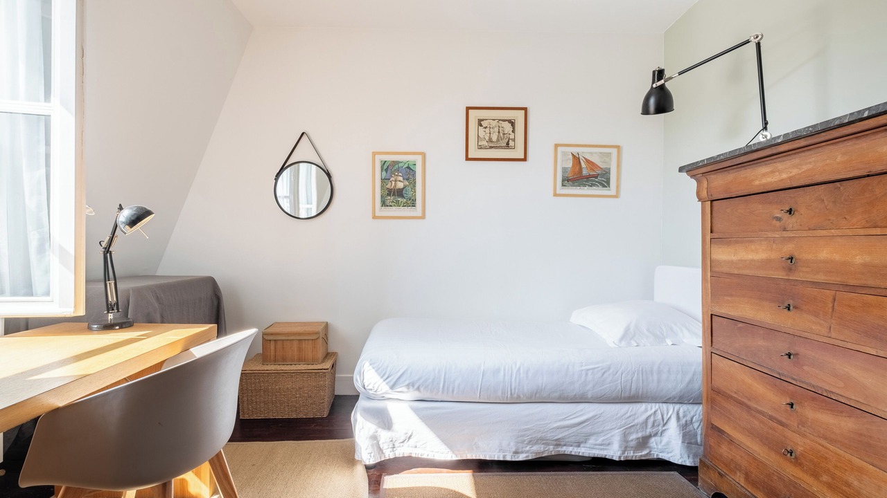 Photo of Bedroom in 17th Arrondissement