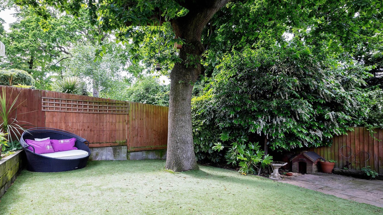 Photo of Outdoor in West Hill