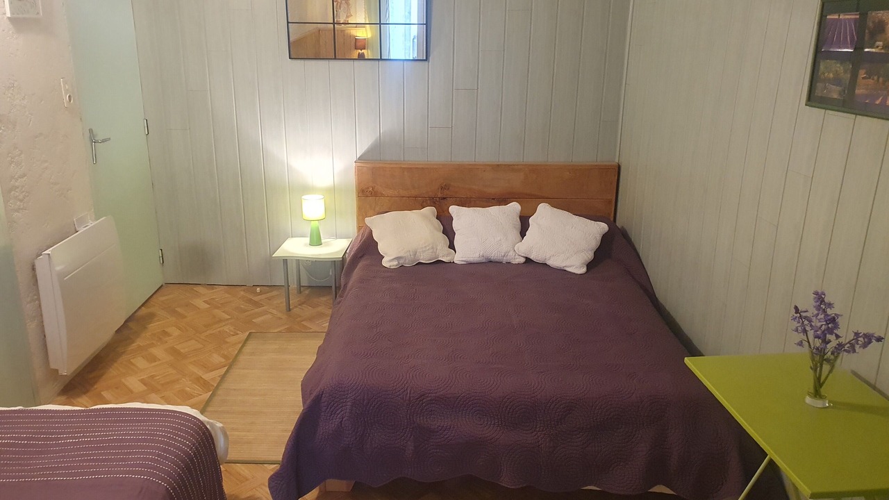 Photo of Bedroom in Montredon-Labessonnie