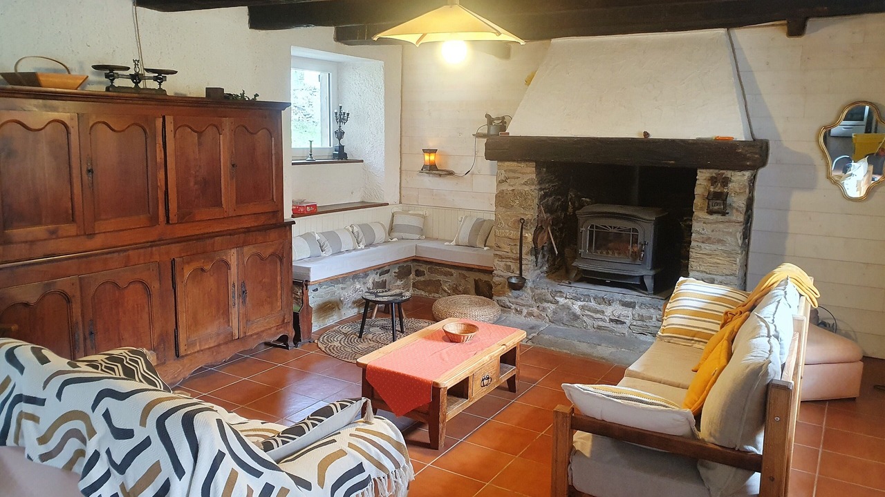 Photo of Livingroom in Montredon-Labessonnie