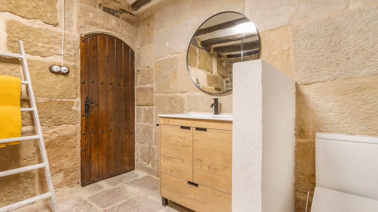Photo of Bathroom in Nalec