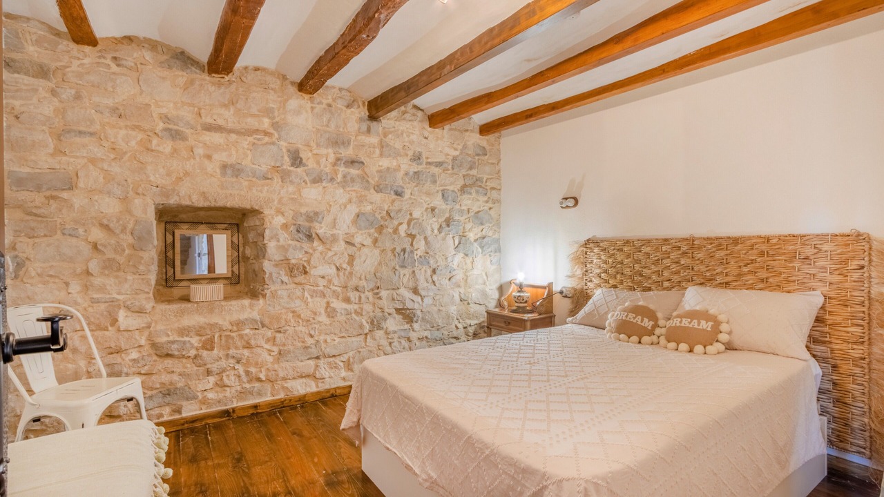 Photo of Bedroom in Nalec