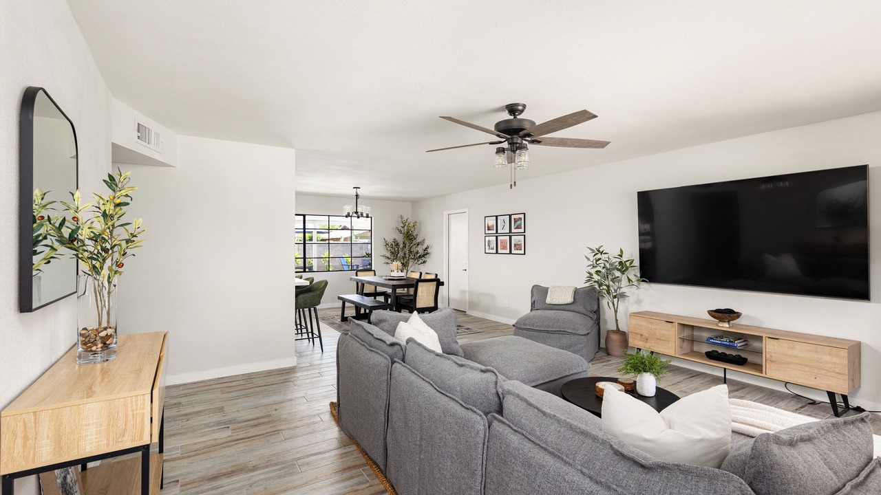 Photo of Livingroom in Scottsdale Country Acres