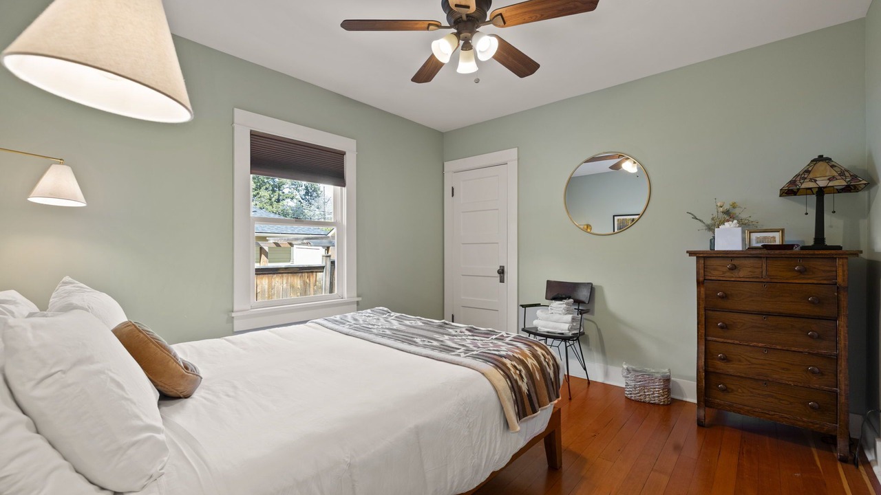 Photo of Bedroom in Bend