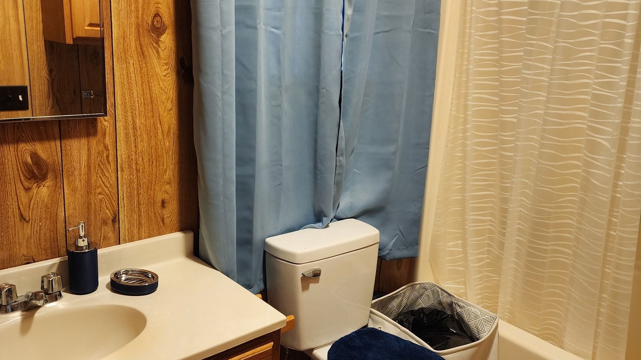 Photo of Bathroom in Townville