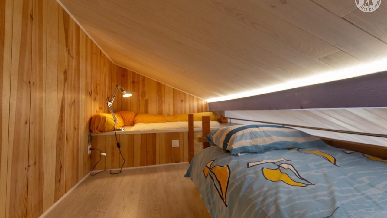 Photo of Bedroom in Pugny-Chatenod