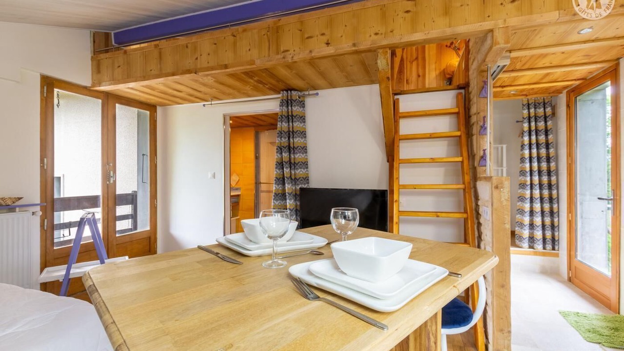 Photo of Others in Pugny-Chatenod