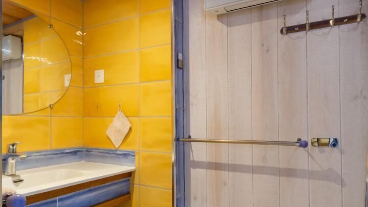 Photo of Bathroom in Pugny-Chatenod