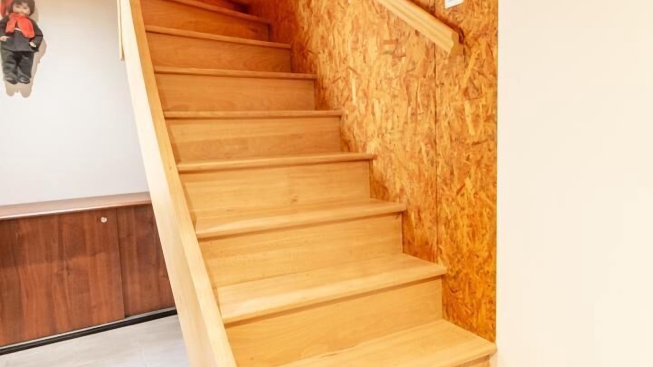 Photo of Others in Ayn