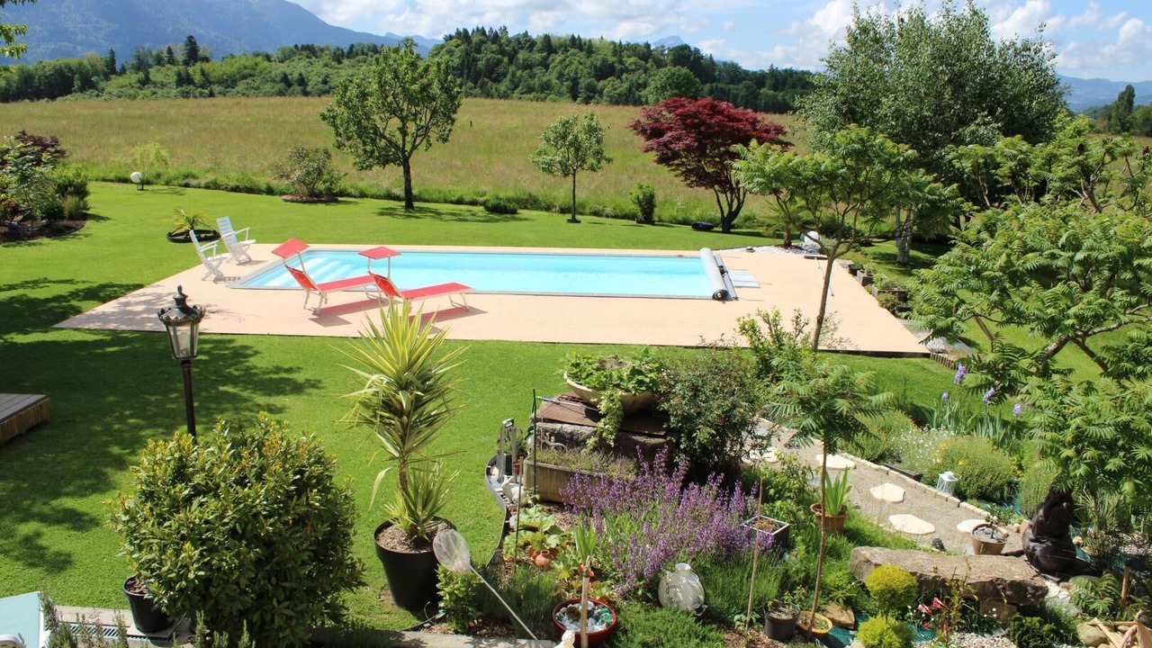 Photo of Outdoor in Ayn