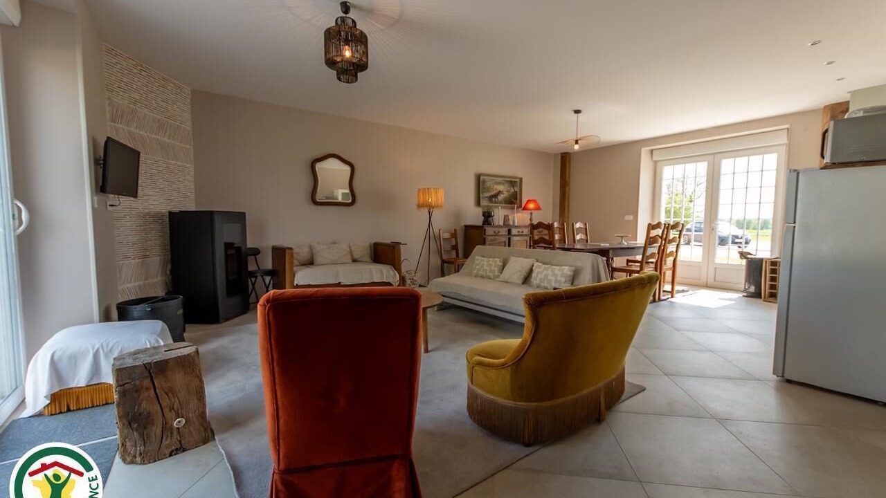 Photo of Livingroom in Bouchy-Saint-Genest