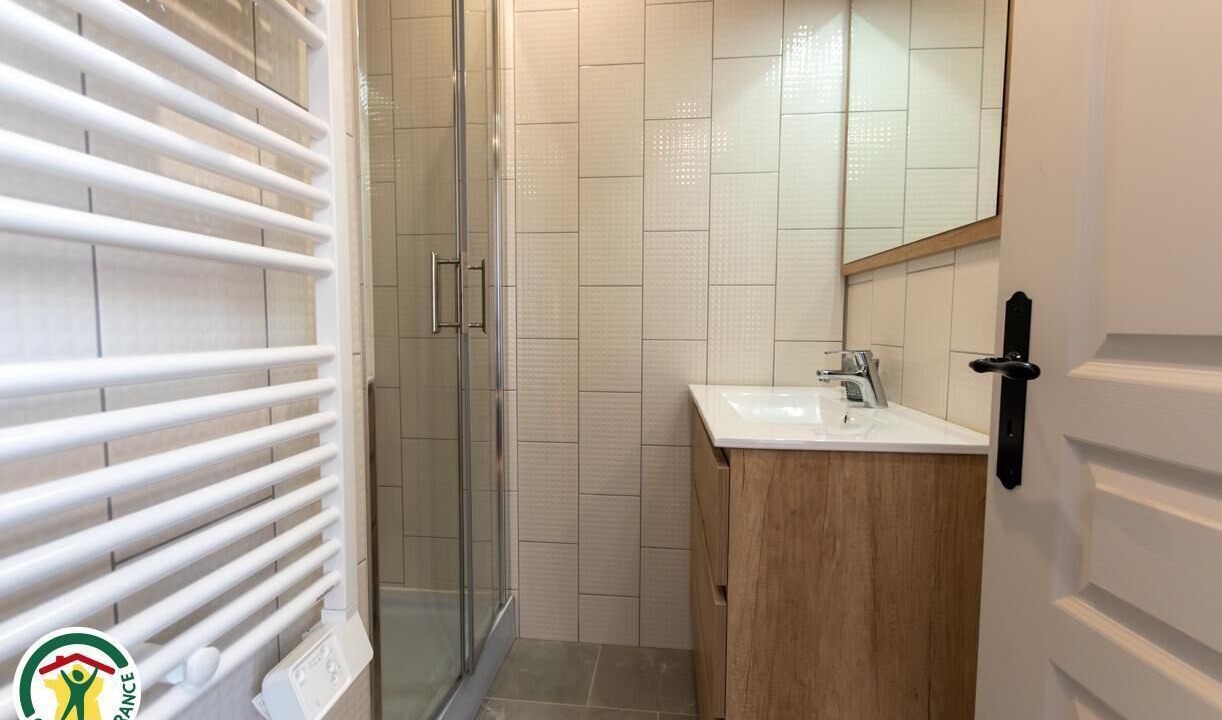 Photo of Bathroom in Bouchy-Saint-Genest