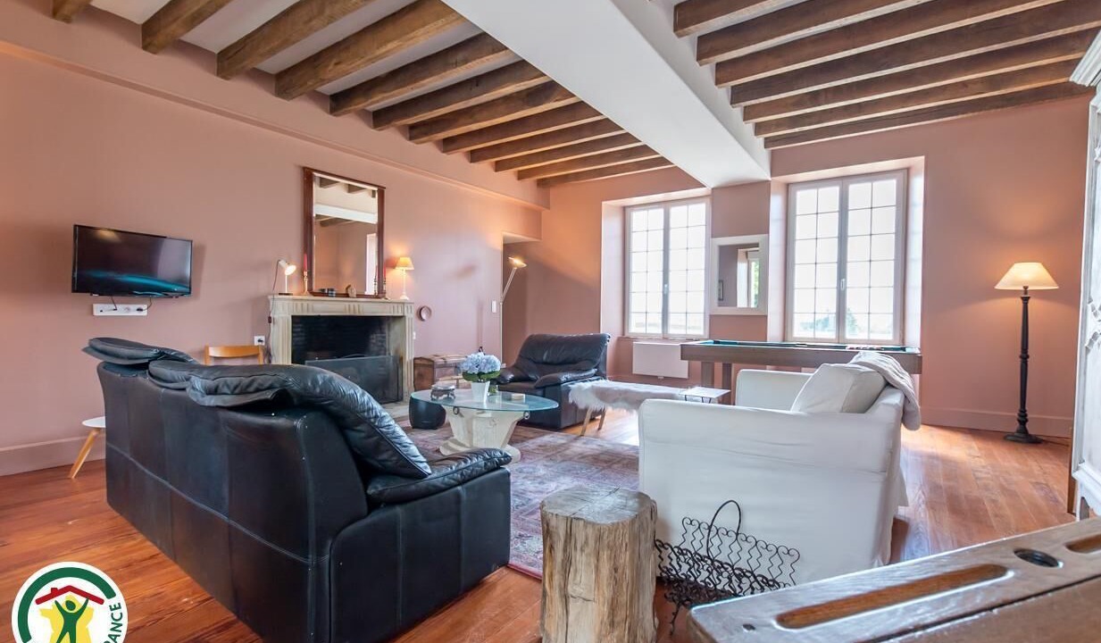 Photo of Livingroom in Bouchy-Saint-Genest