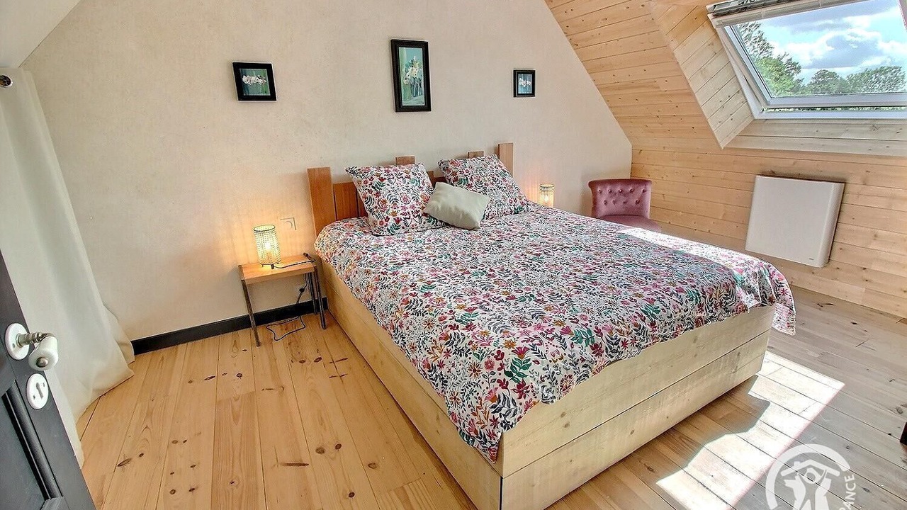 Photo of Bedroom in Les Champs-Geraux