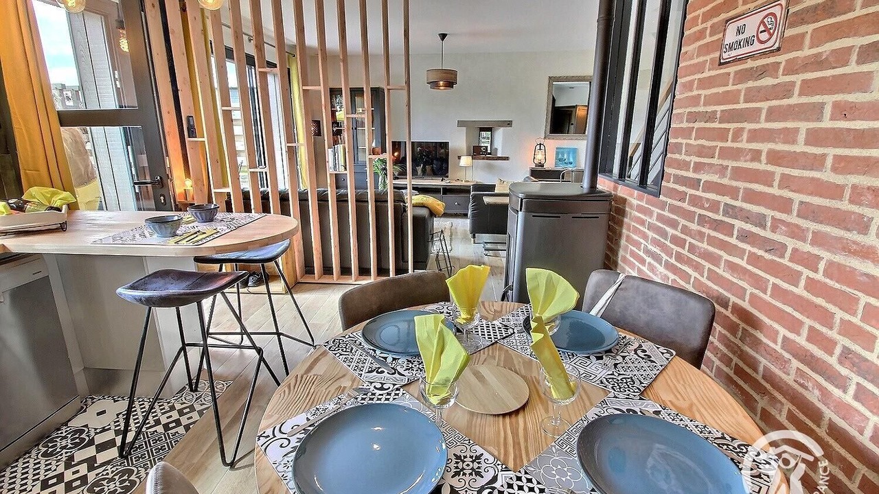 Photo of Others in Les Champs-Geraux