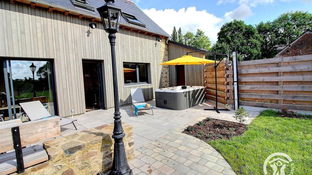 Photo of Patio Balcony in Les Champs-Geraux