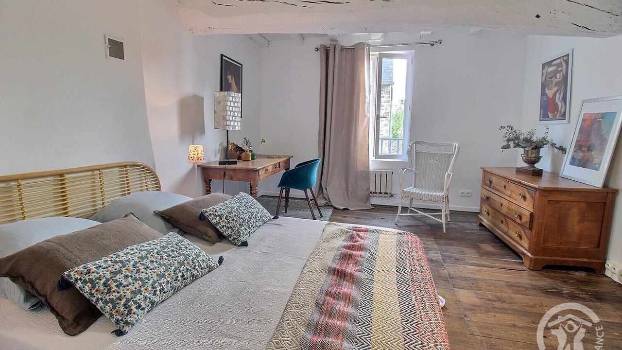 Photo of Bedroom in Dinan