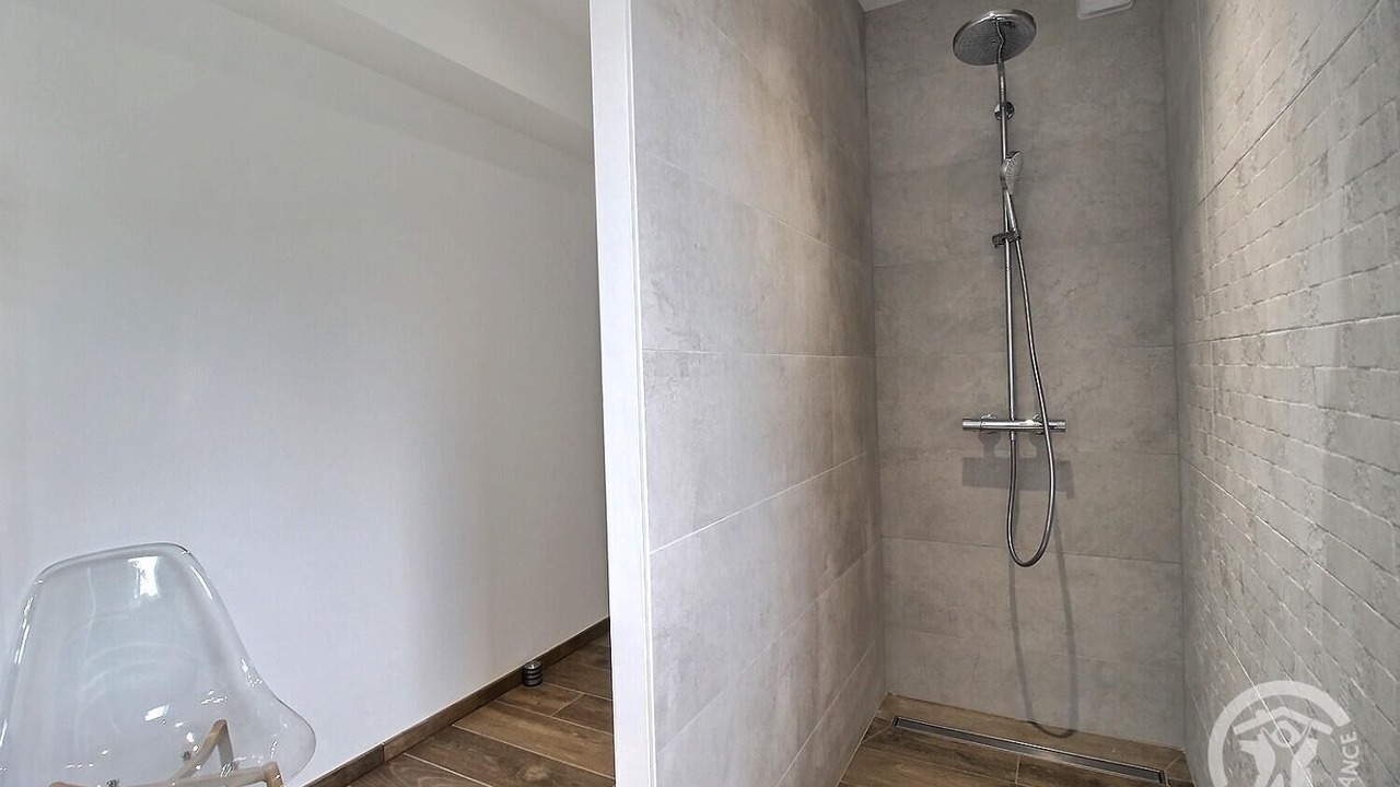 Photo of Bathroom in Etables-sur-Mer