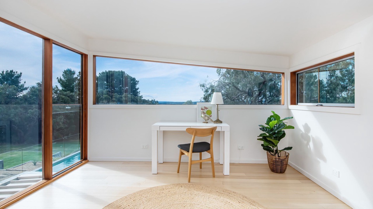 Photo of Others in Red Hill