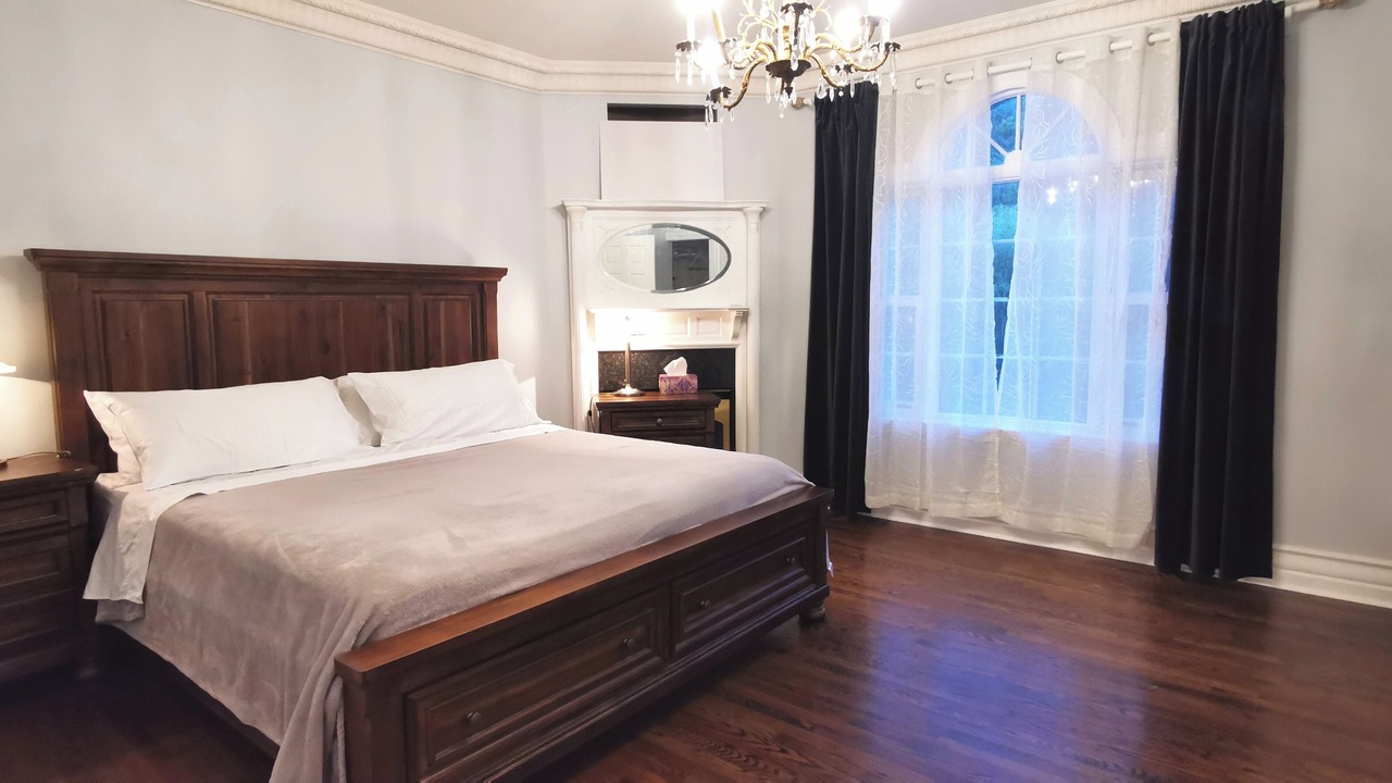Photo of Bedroom in Hudson