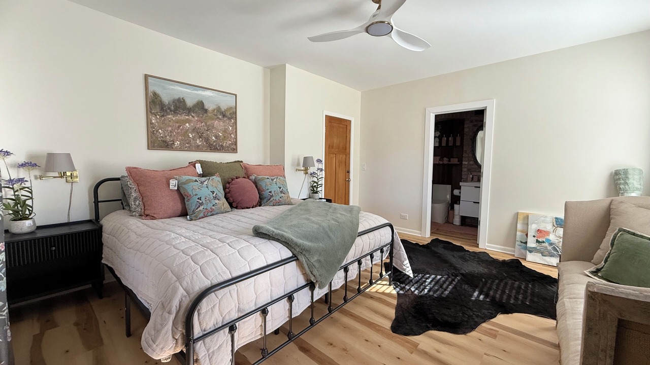 Photo of Bedroom in Algonquin