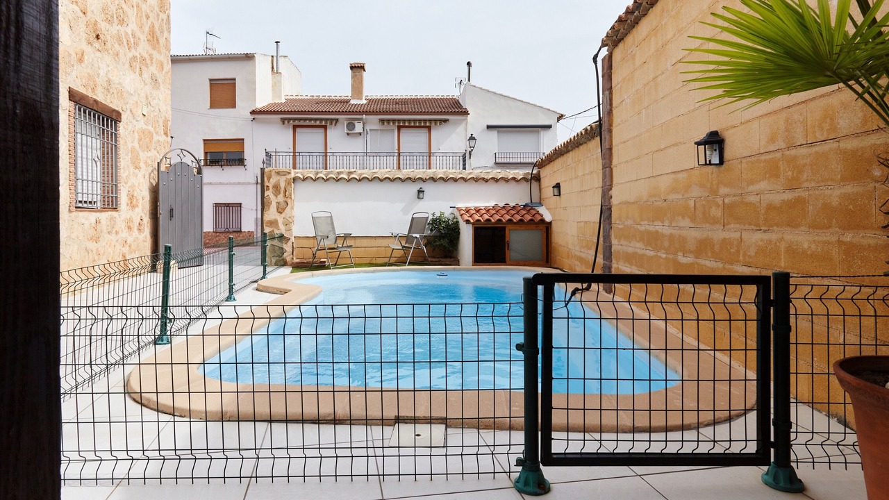 Photo of Outdoor in Arbuniel
