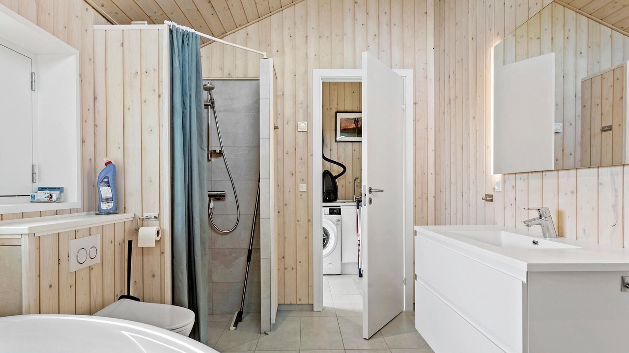 Photo of Bathroom in Rodby