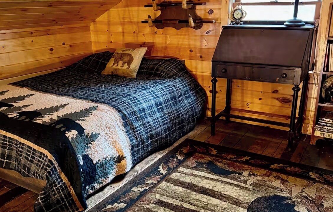 Photo of Bedroom in Shinglehouse