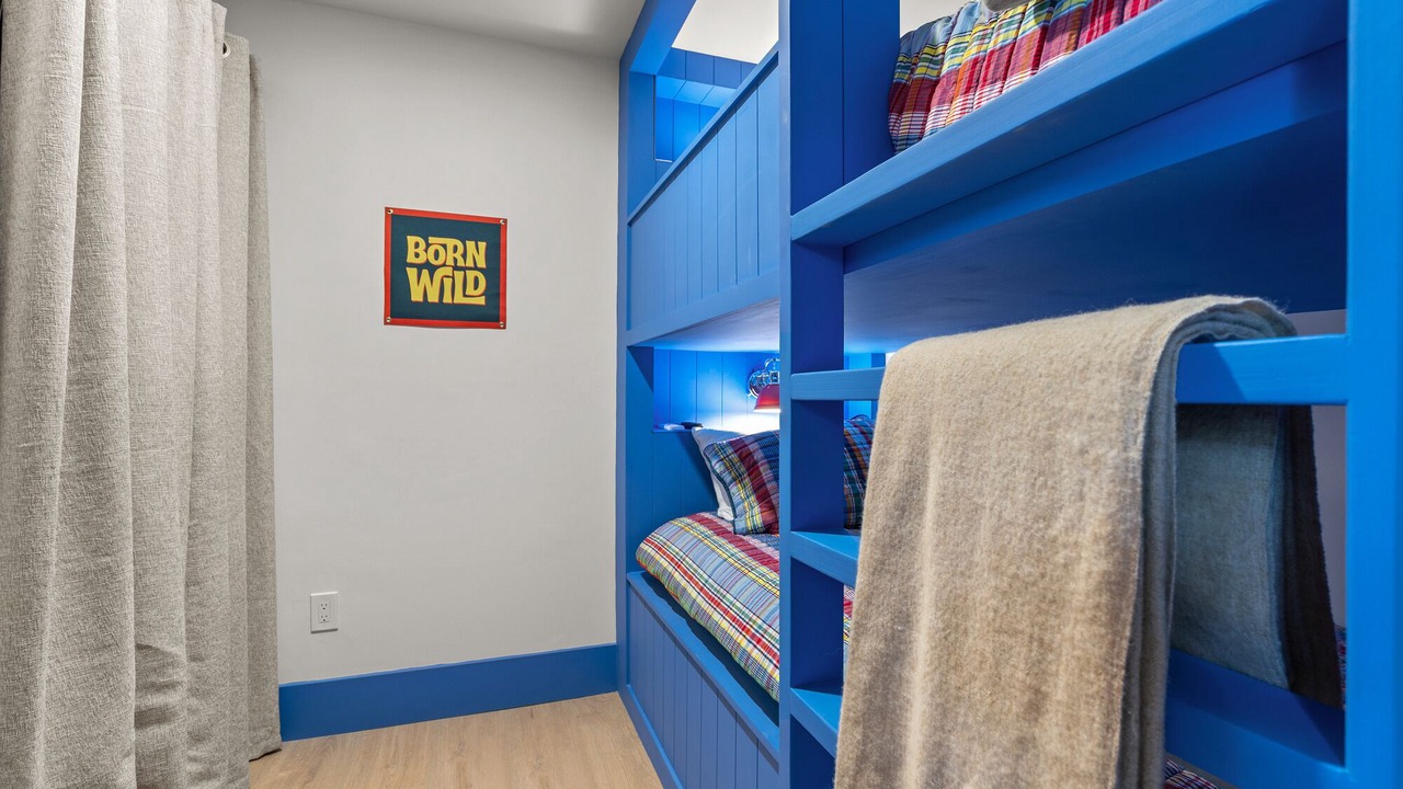 Photo of Others in Lincoln