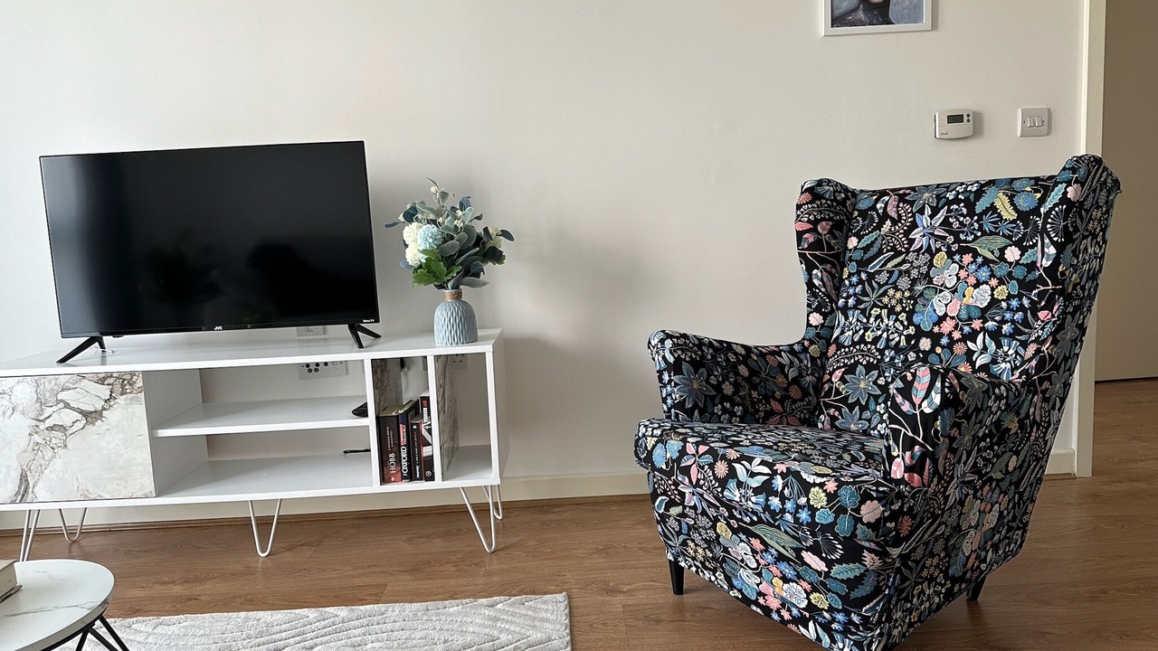 Photo of Livingroom in Eltham West