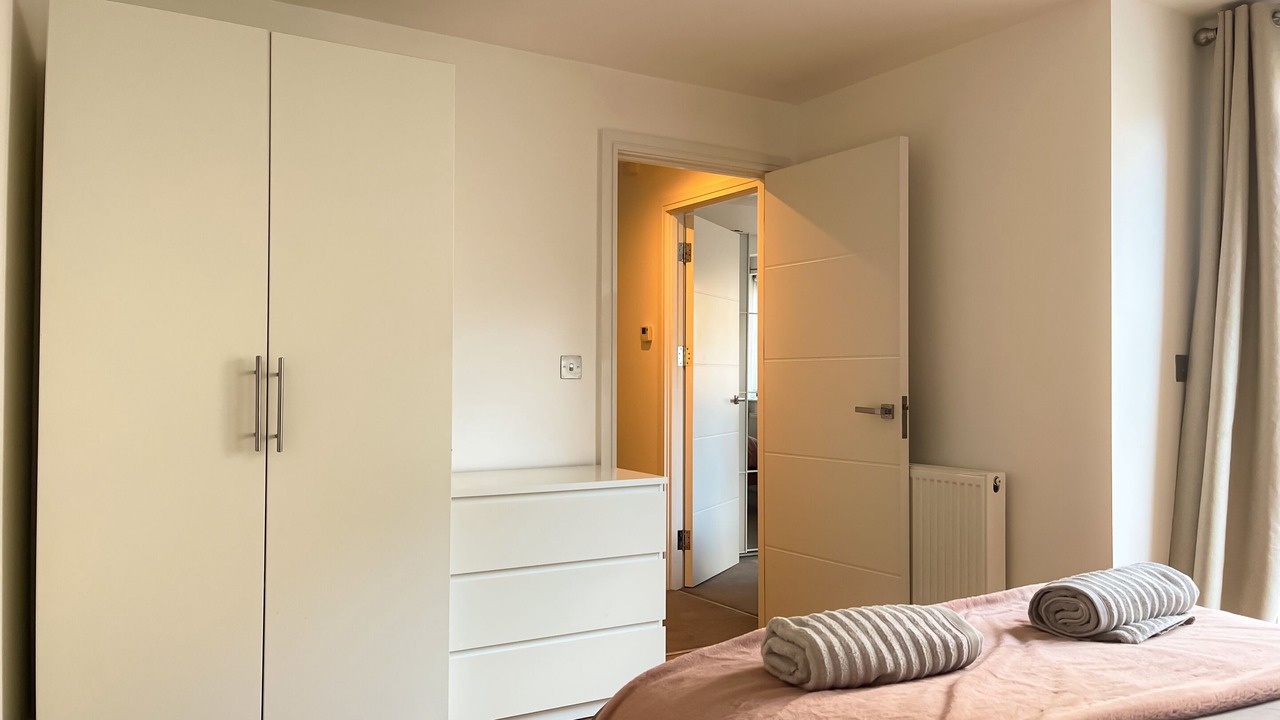 Photo of Others in Wood Green