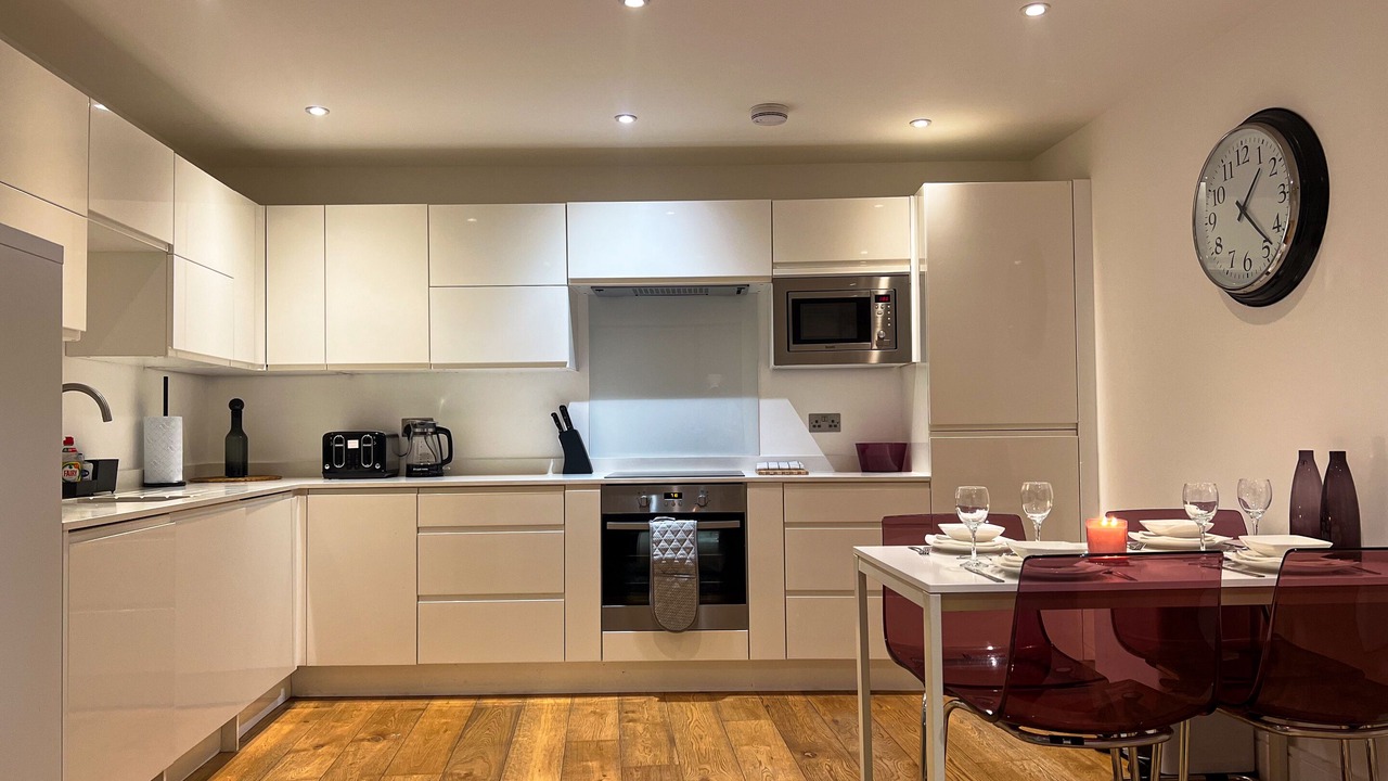 Photo of Others in Wood Green